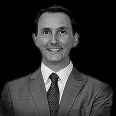 Fernando Pellenz | Mestre em Agronegócios pela UFRGS. Visiting researcher na University of Missoury (Columbia MO). Master of Laws (LLM) em Direito nos Negócios pela Unisinos e Bacharel em Direito.