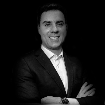 Rolf Neubarth | Mestre em administração, executivo da área de tecnologia e professor.